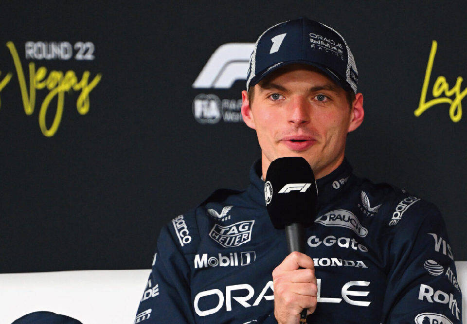 红牛二队鏖战阿斯顿马丁，维斯塔潘惊艳四座