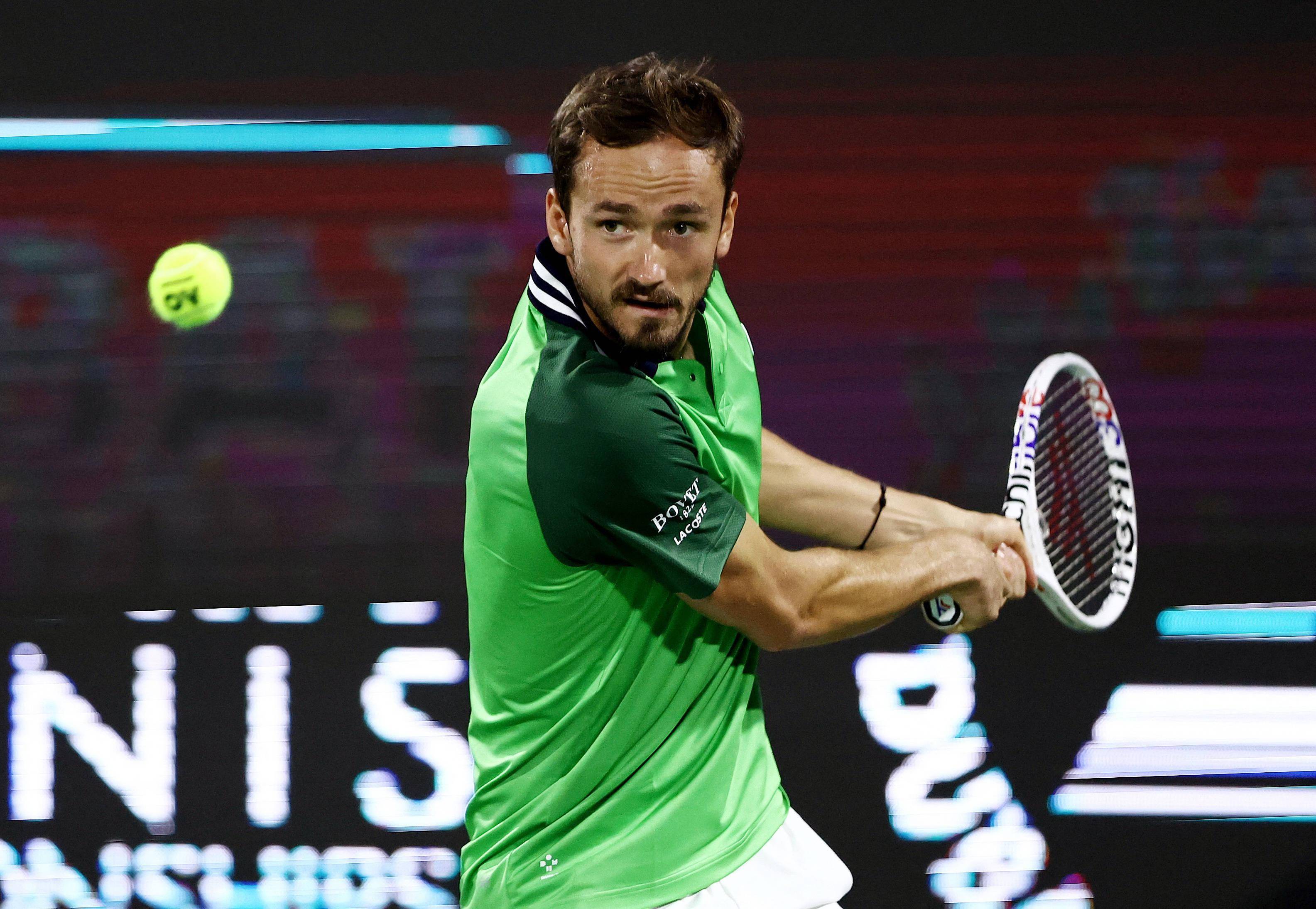 ATP总决赛绝杀年终总决赛，梅德韦杰夫惊艳四座