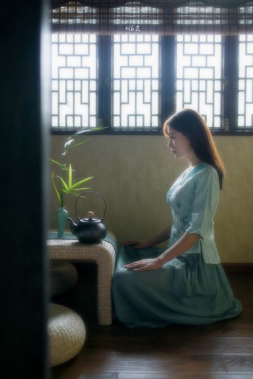 丹麦力克爱尔兰，贝林厄姆完美发挥诠释中场艺术