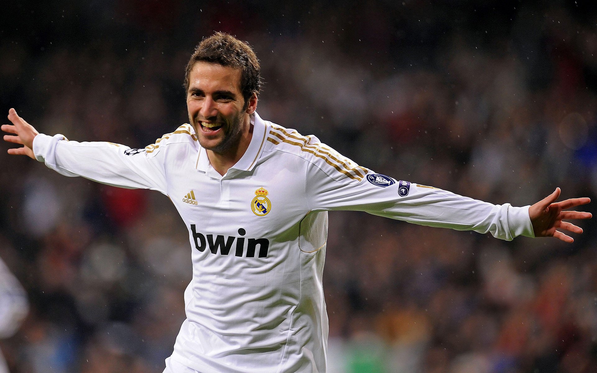 战术棋局与致命连击,尼斯窒息压制,莫德里奇魔笛奏响决胜乐章